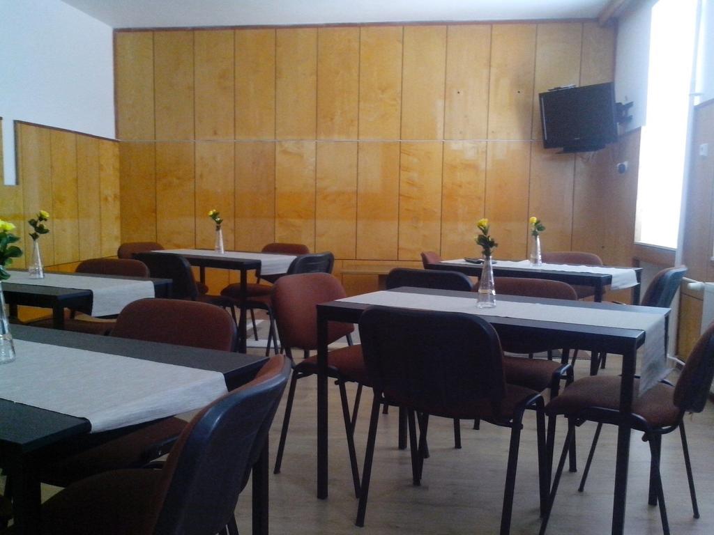 Centrum Ubytovani Břeclav Стая снимка